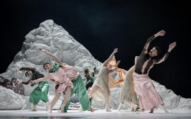 Florescence in Decay